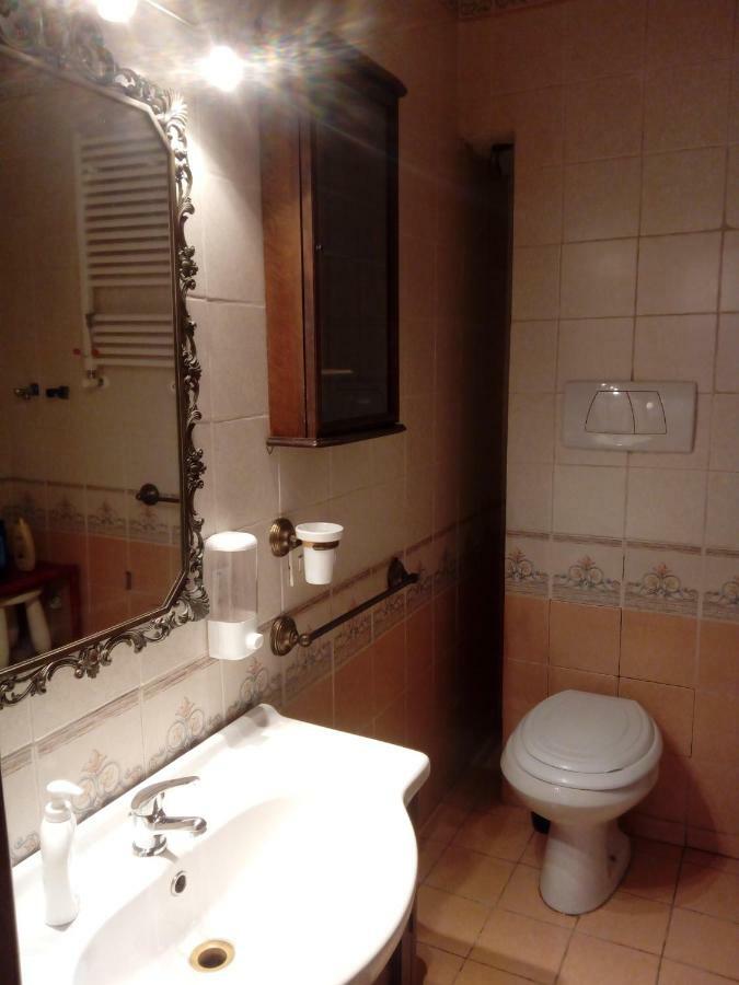 Max House 2*