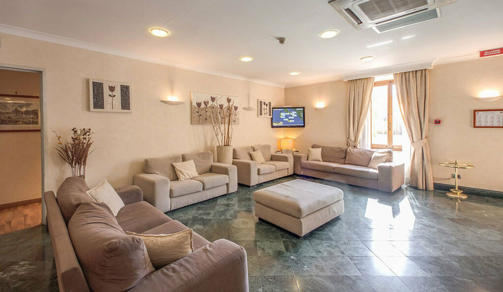 Romoli Hotell