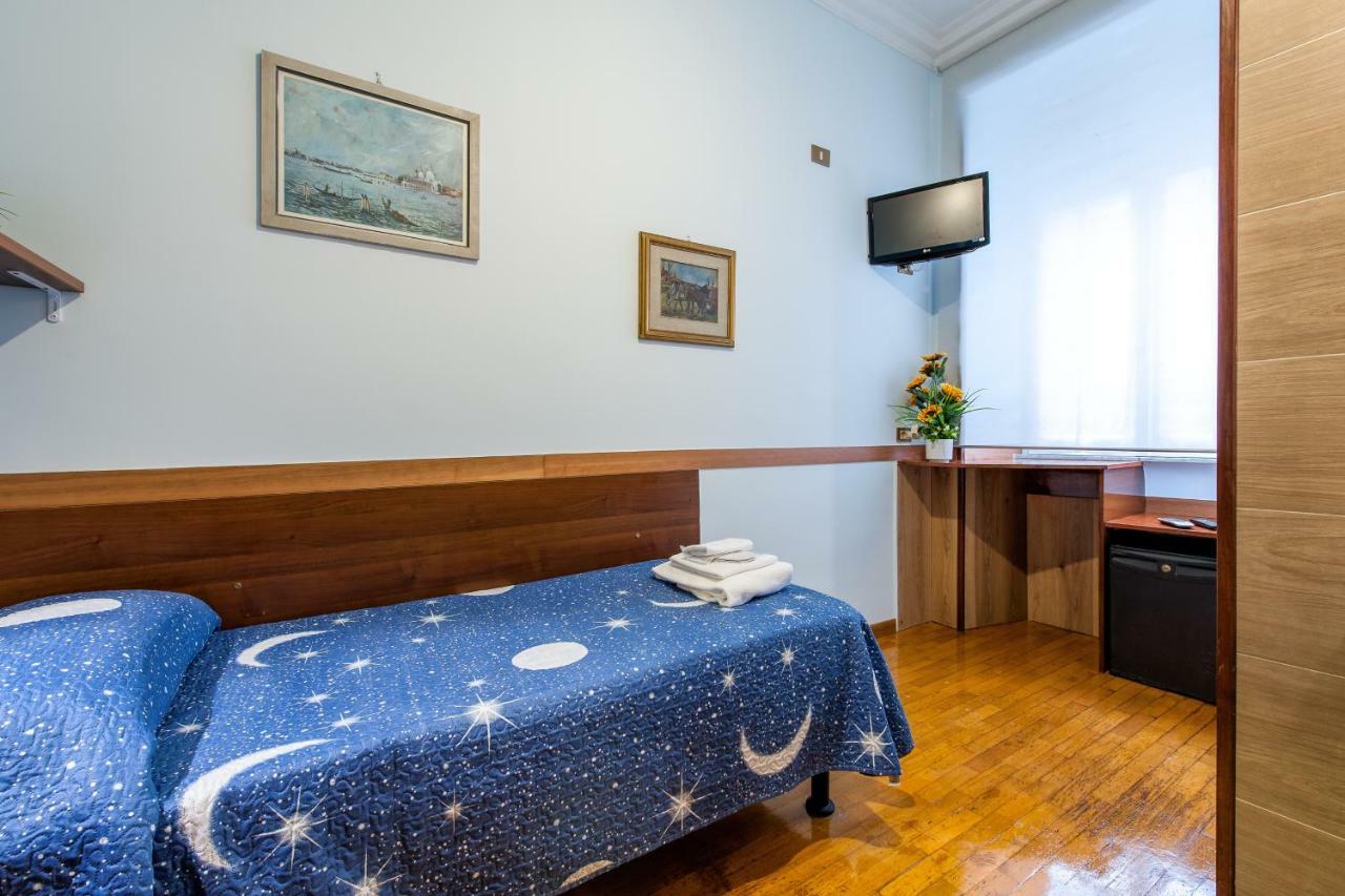 Alessandro A San Pietro Bed Roma