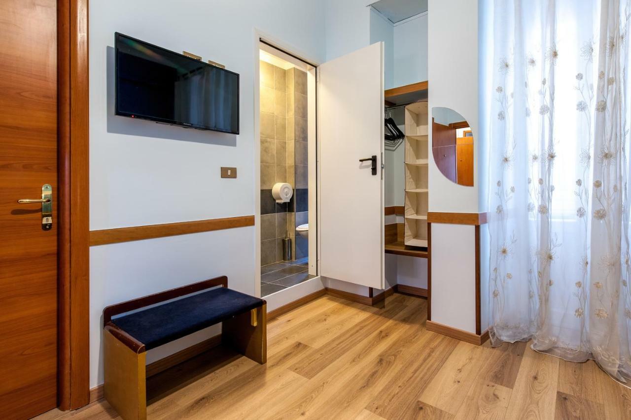Alessandro A San Pietro Bed Roma