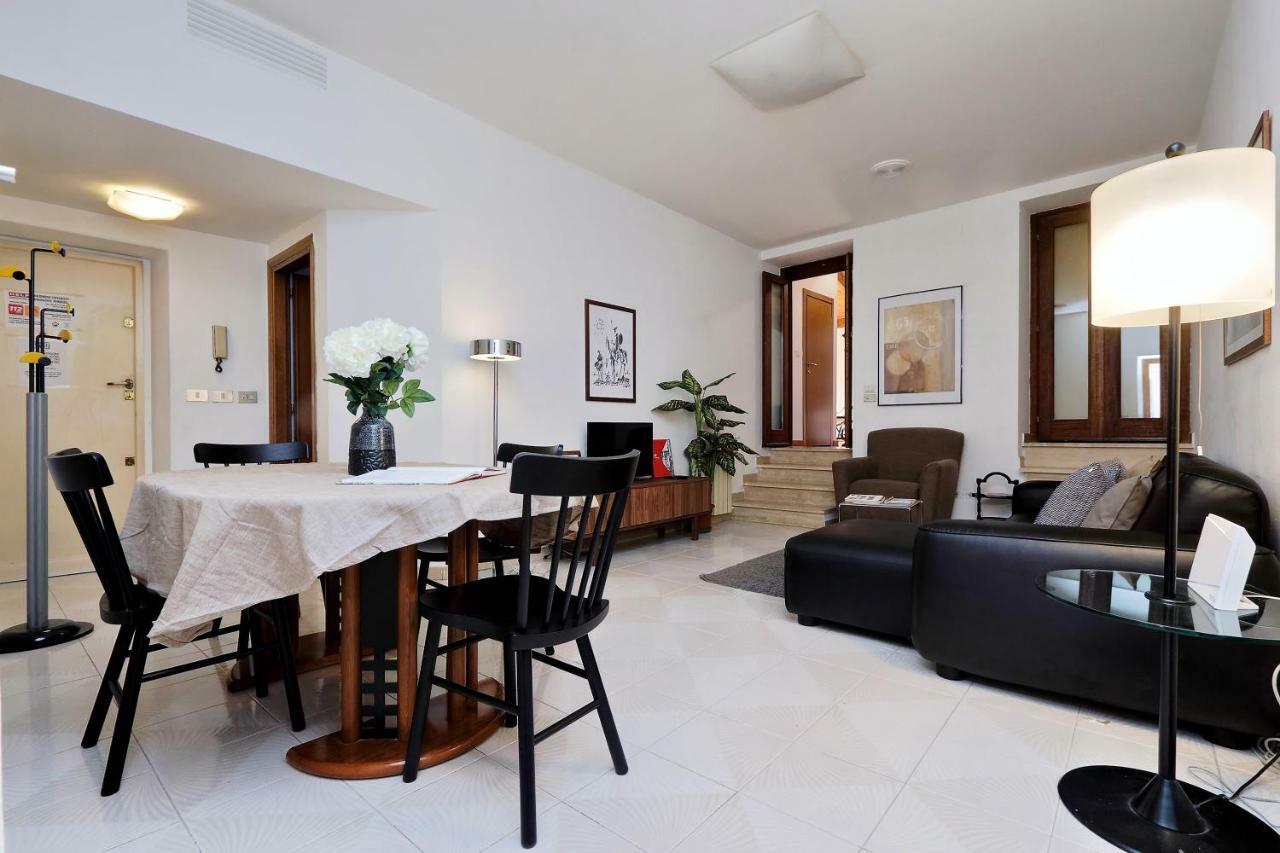 Borgo Pio Spacious Appartamento Roma