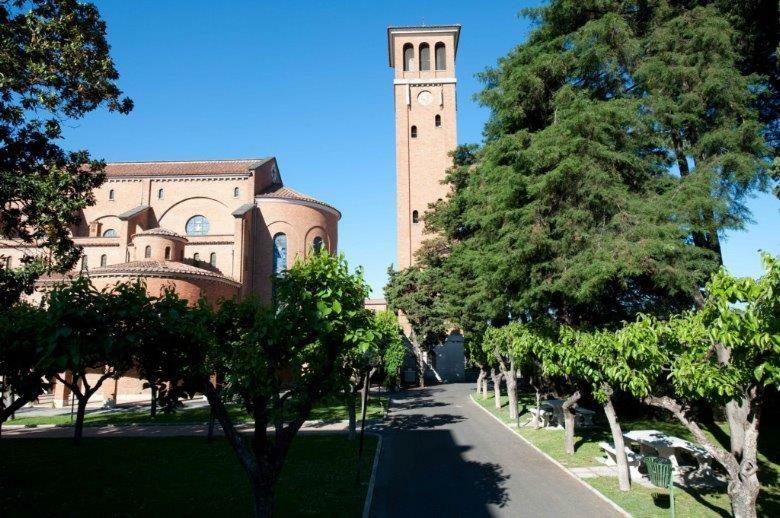 Affittacamere Casa La Salle - Casa Religiosa 3*