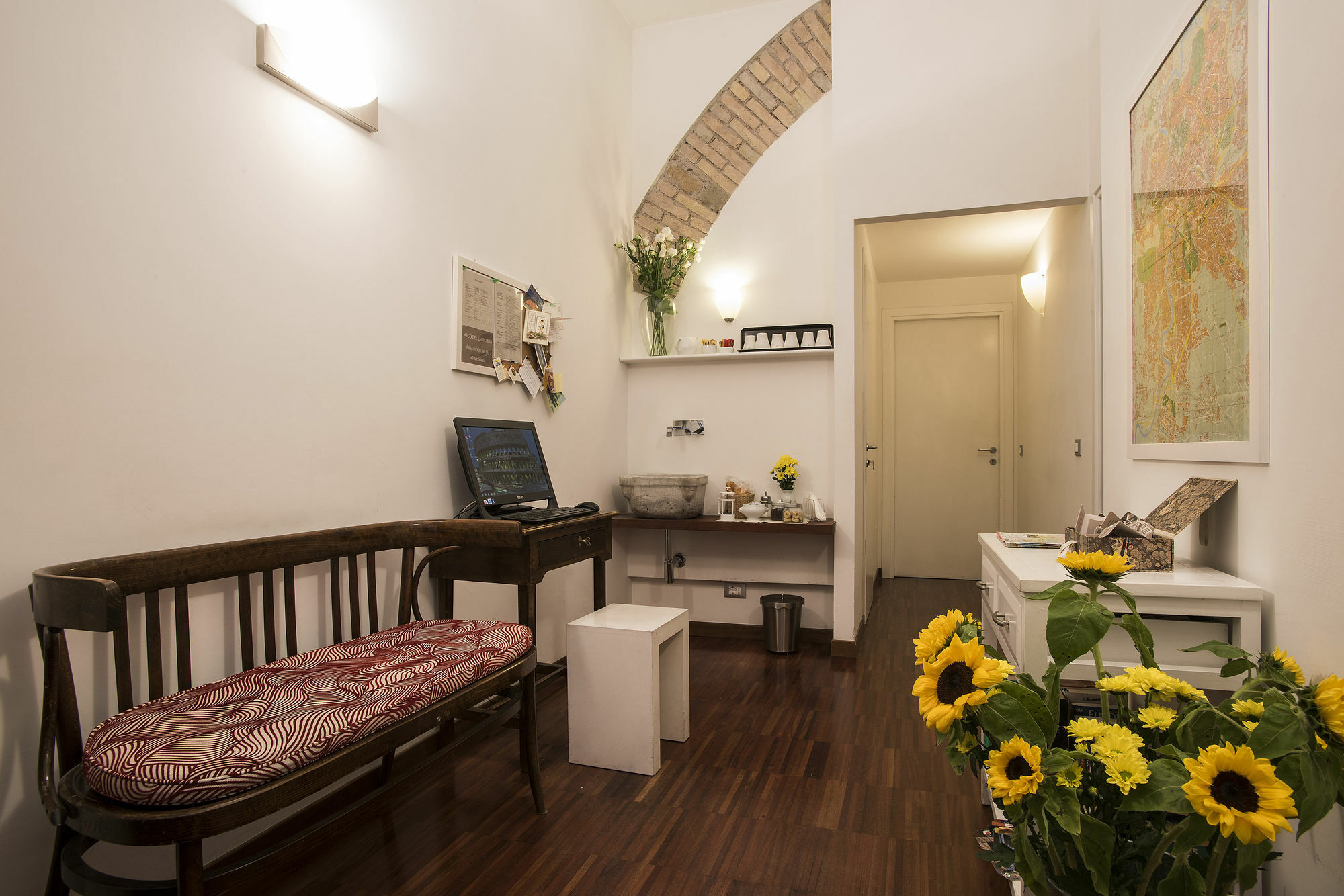 B&B Arco Del Lauro Bed & Breakfast 3*