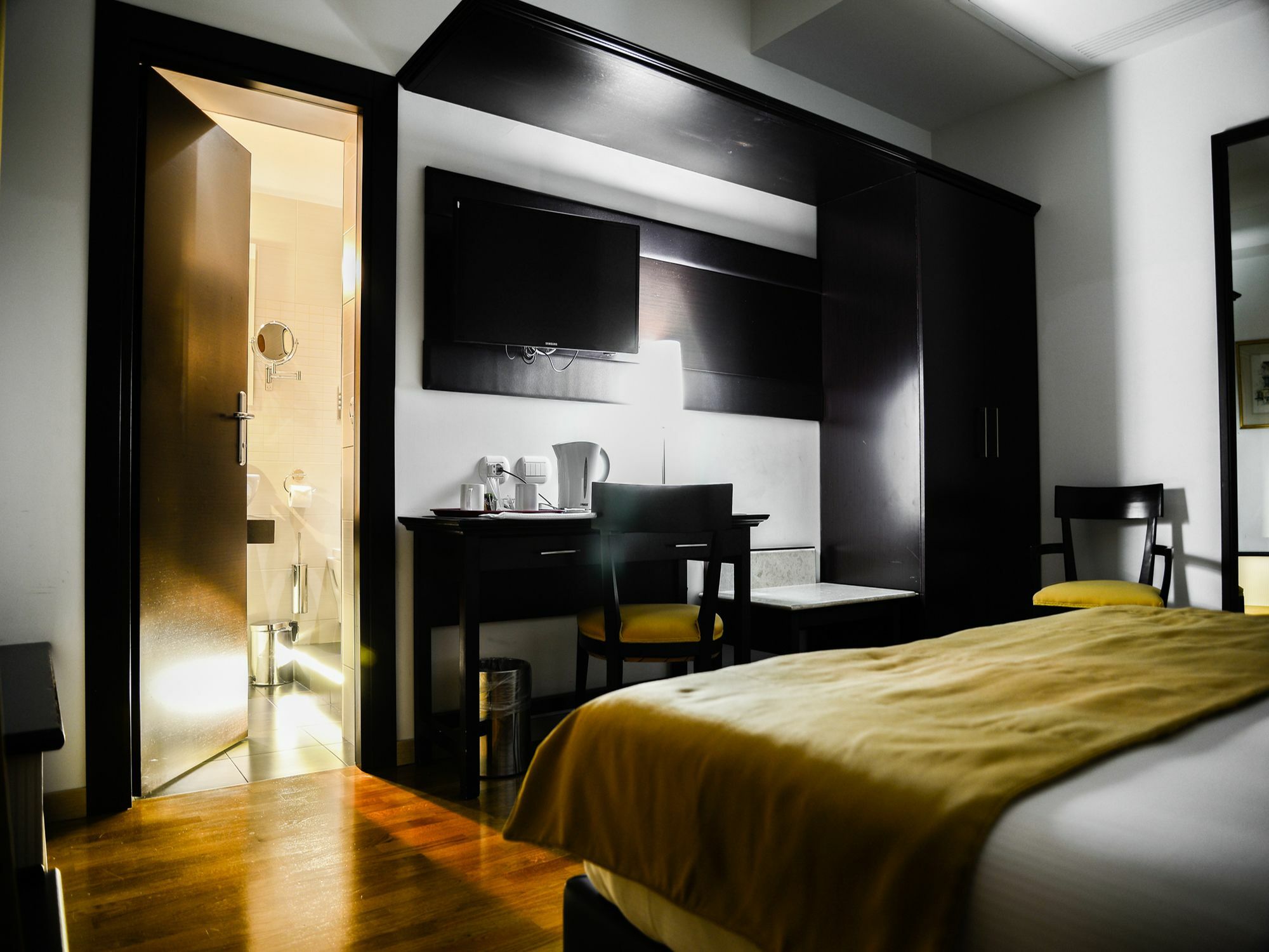 At Forty-one 3*