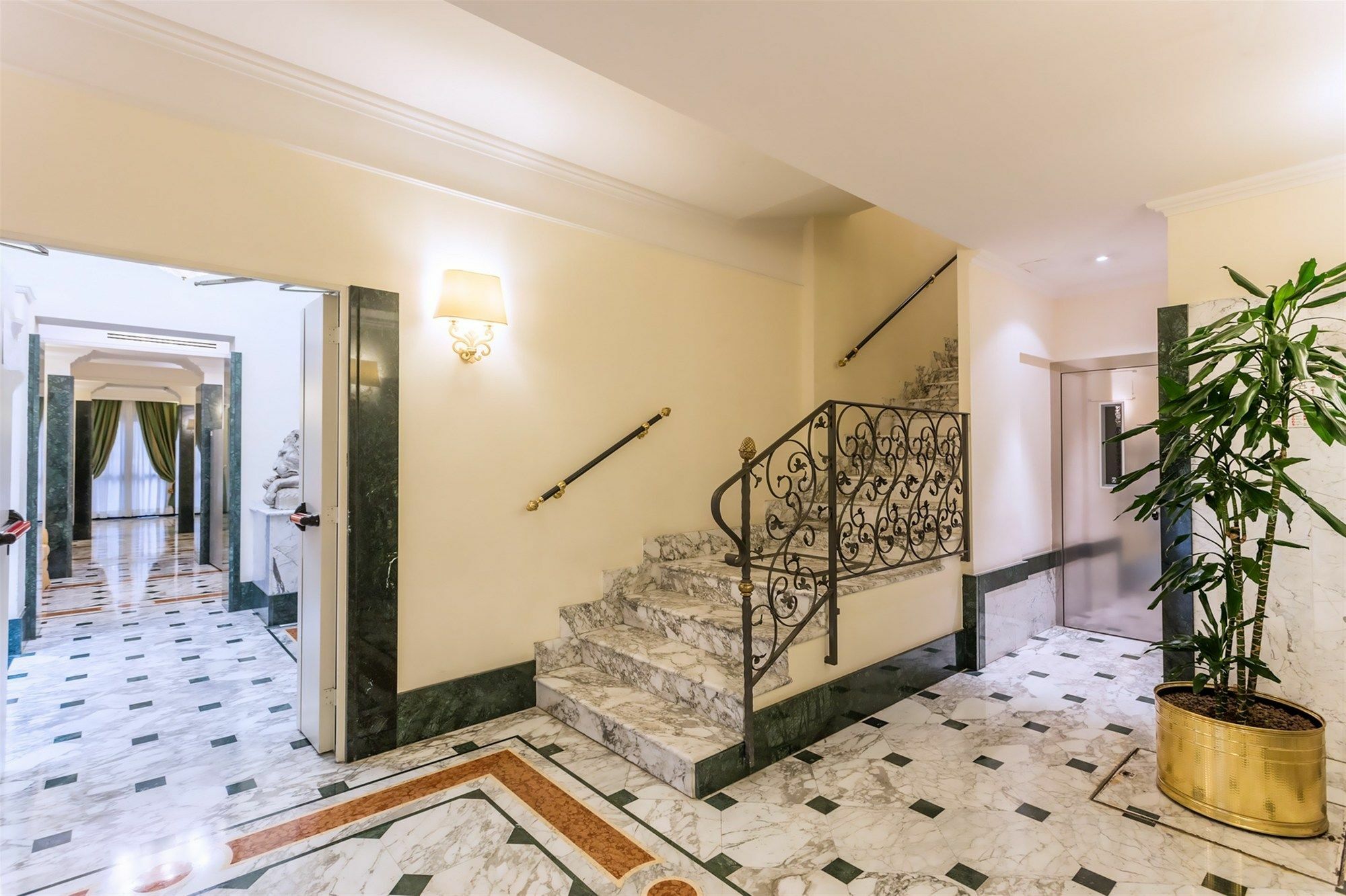 Hotell Raeli Regio