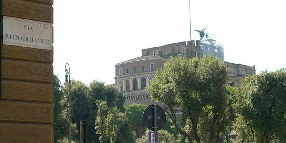 Marvi Hotel