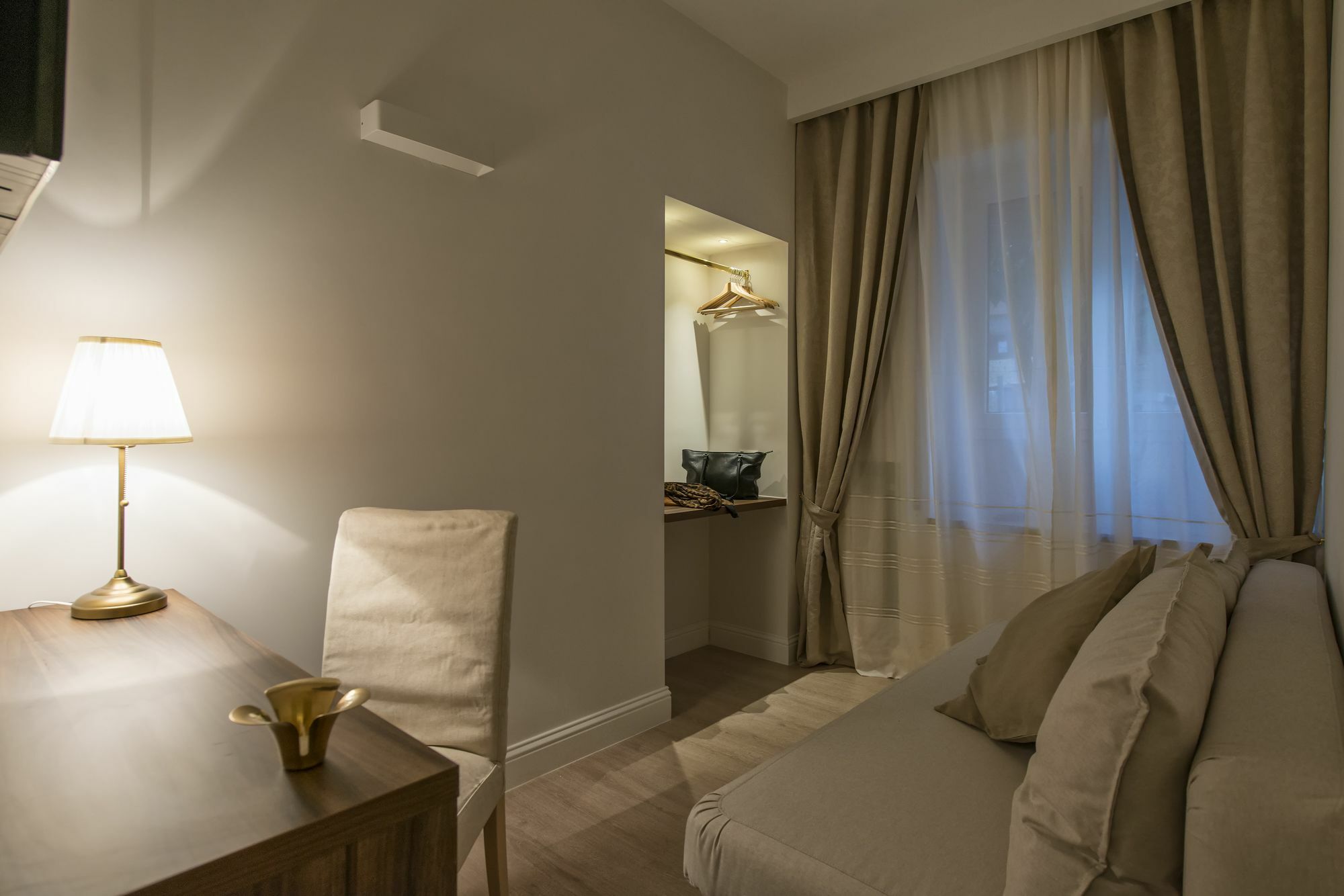Apartment Aruna Rom