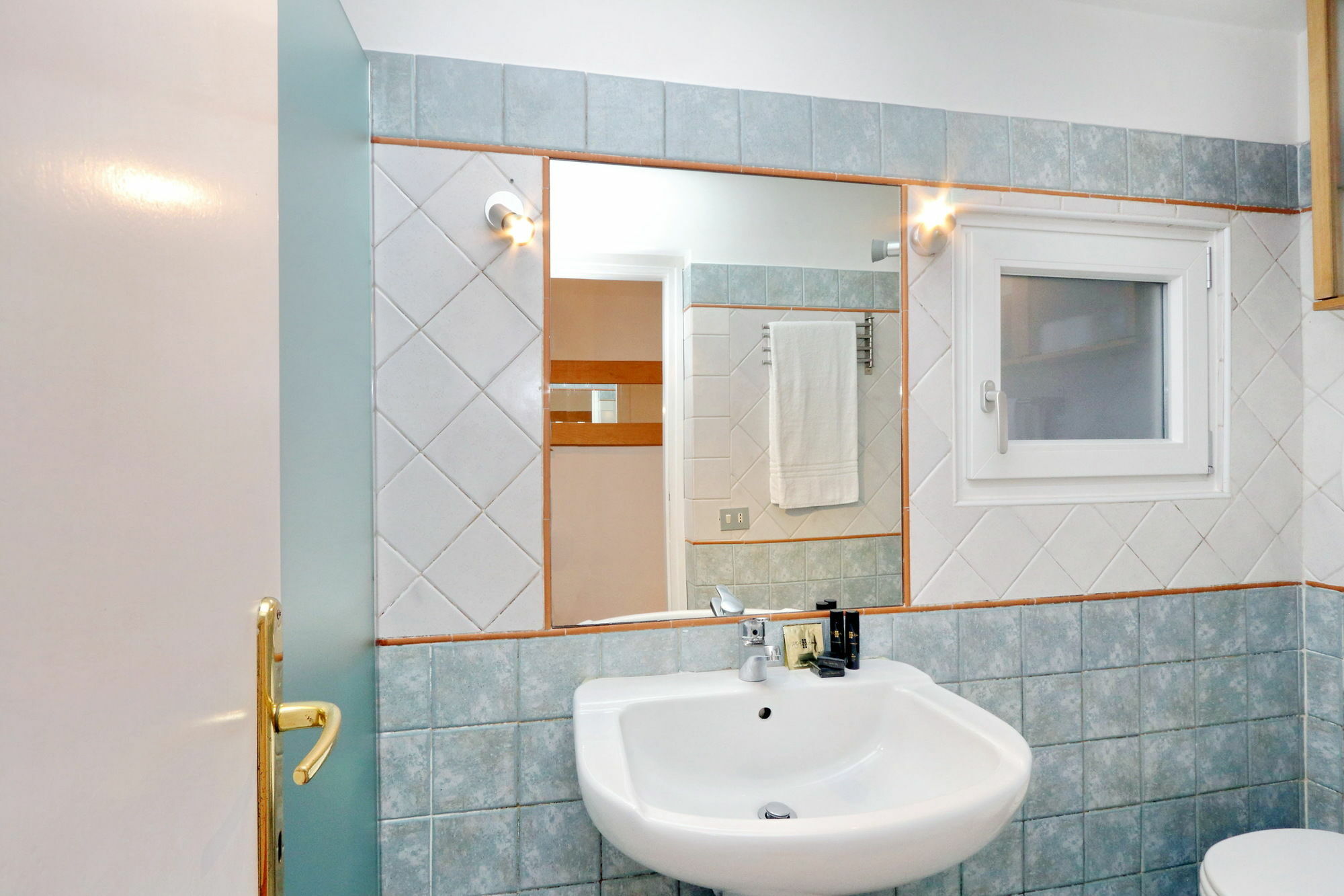Cozy Borgo - My Extra