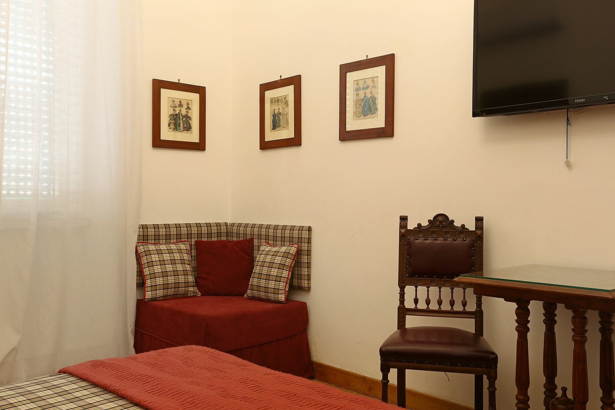 Houspitality Caesar Bed & Breakfast 3*