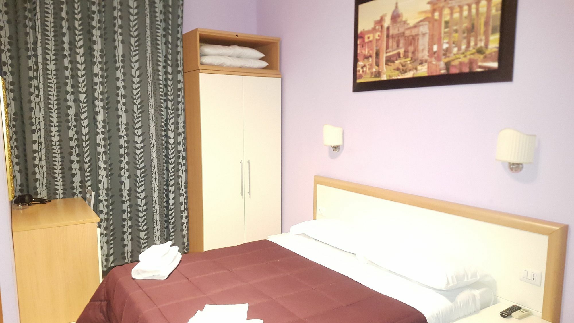 Gjestgiverier Domus Aurora Roma