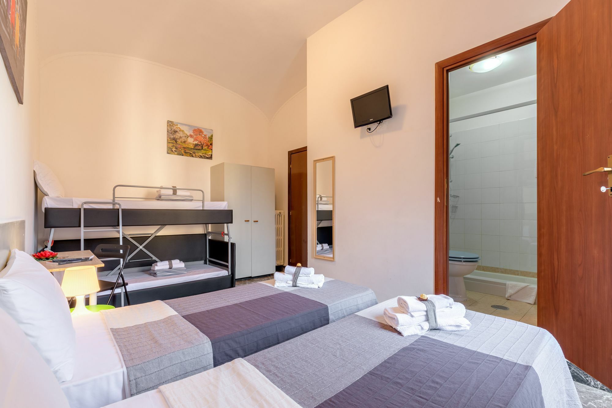 Bed & Breakfast Beb Domus Arbenzio San Giovanni Roma