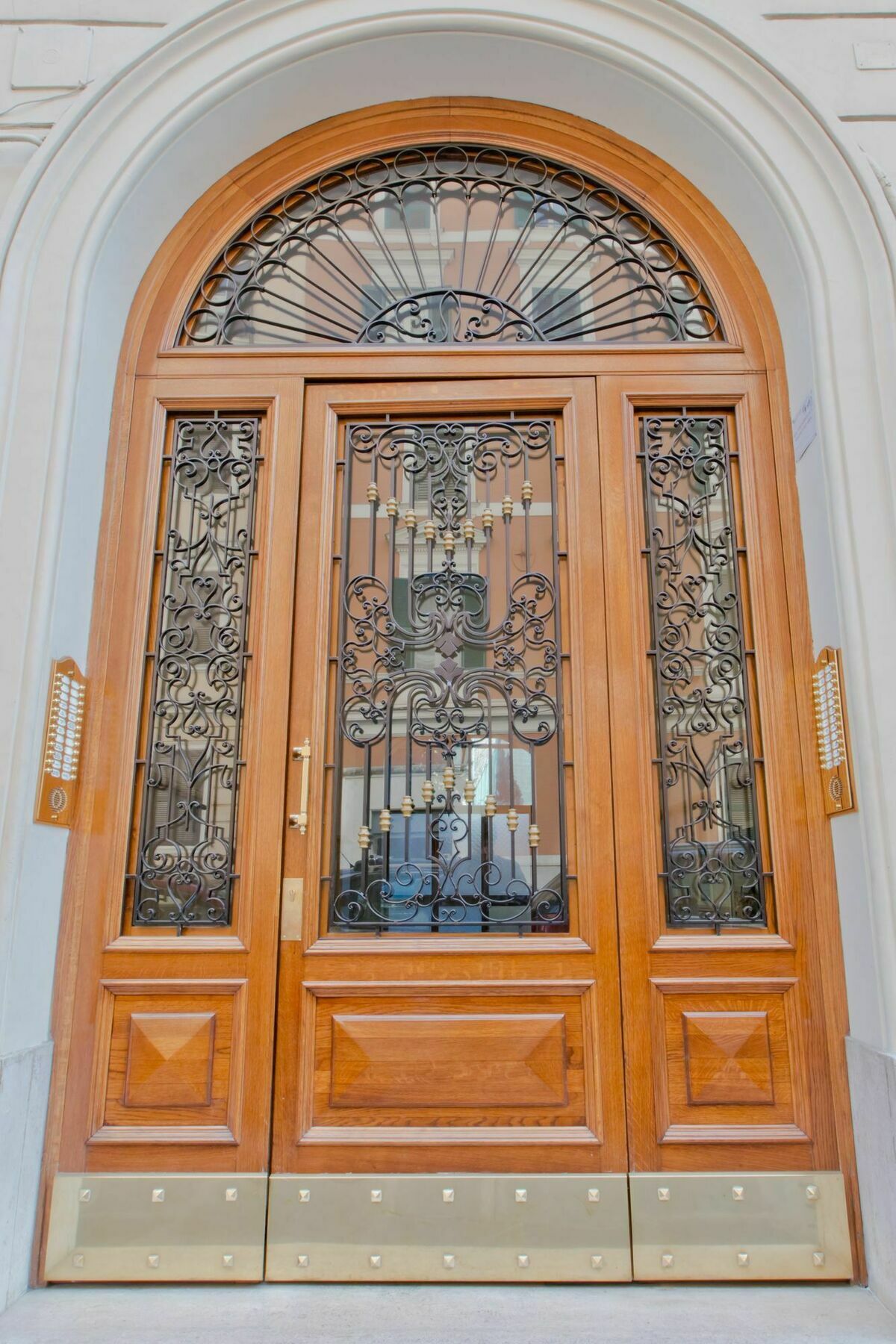 New House 2 *