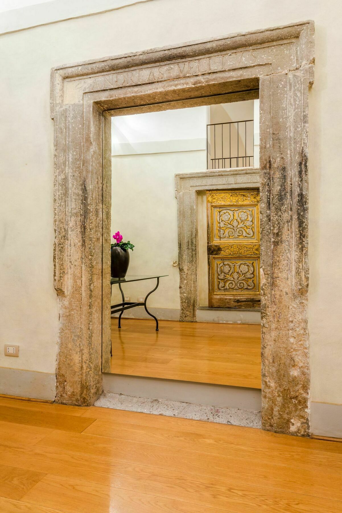 Magenta Collection Specchi