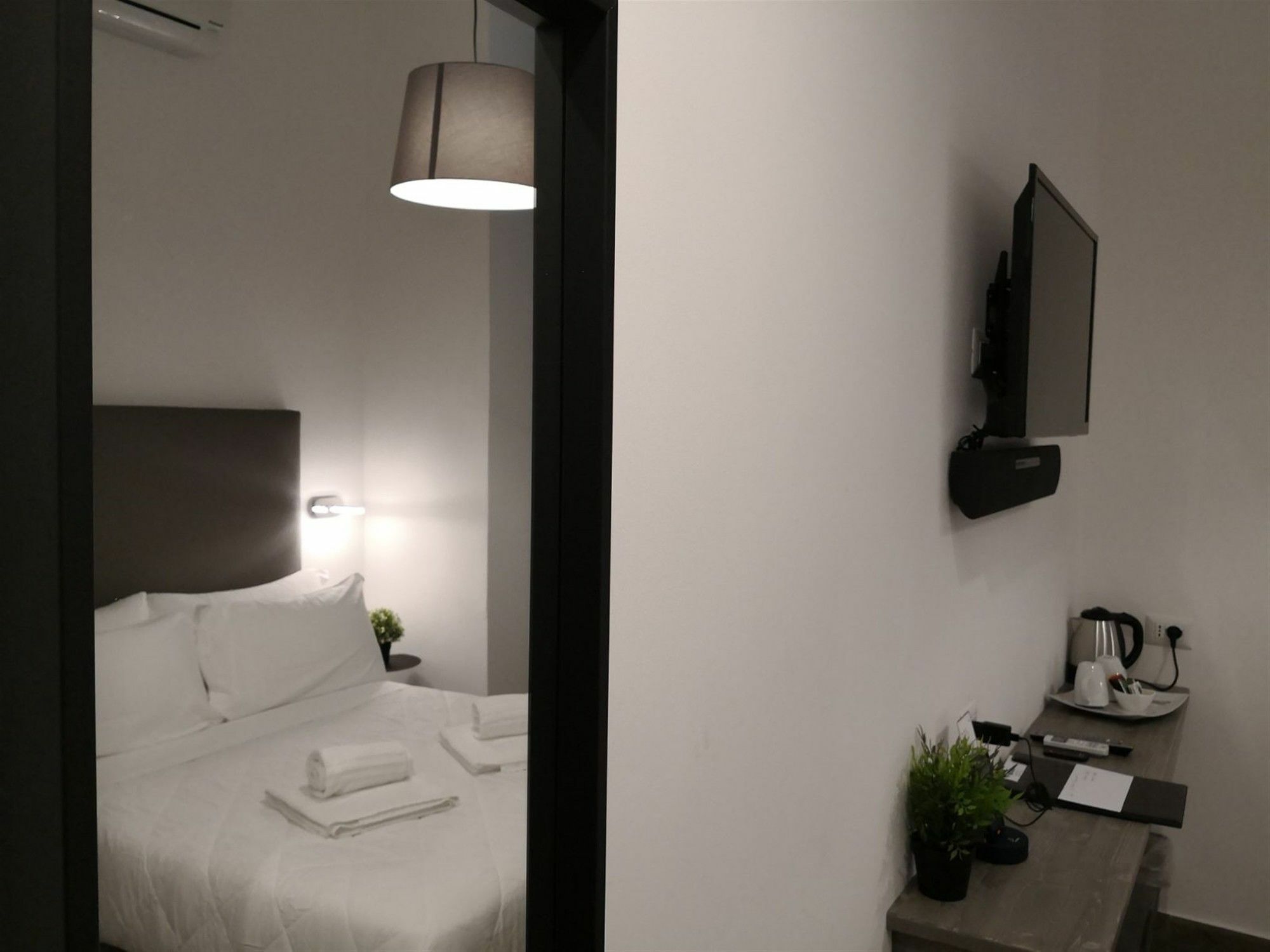 Clementi 18 Roma