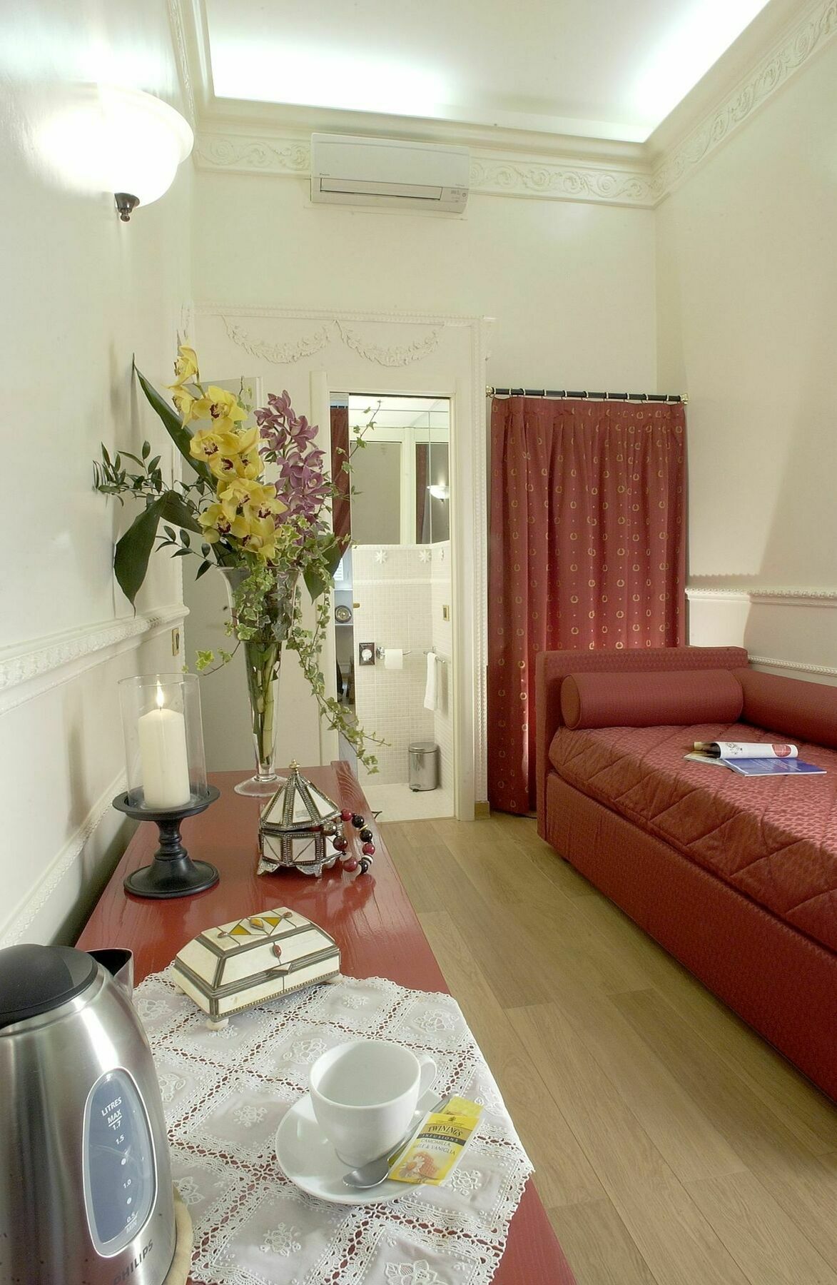 Suites Rome Gasthof 4*