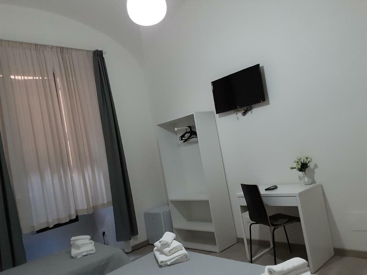 The Shelter In Pensión Roma