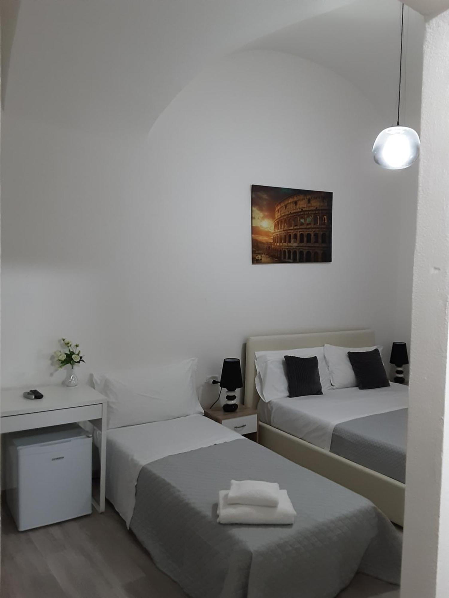The Shelter In Pensión Roma