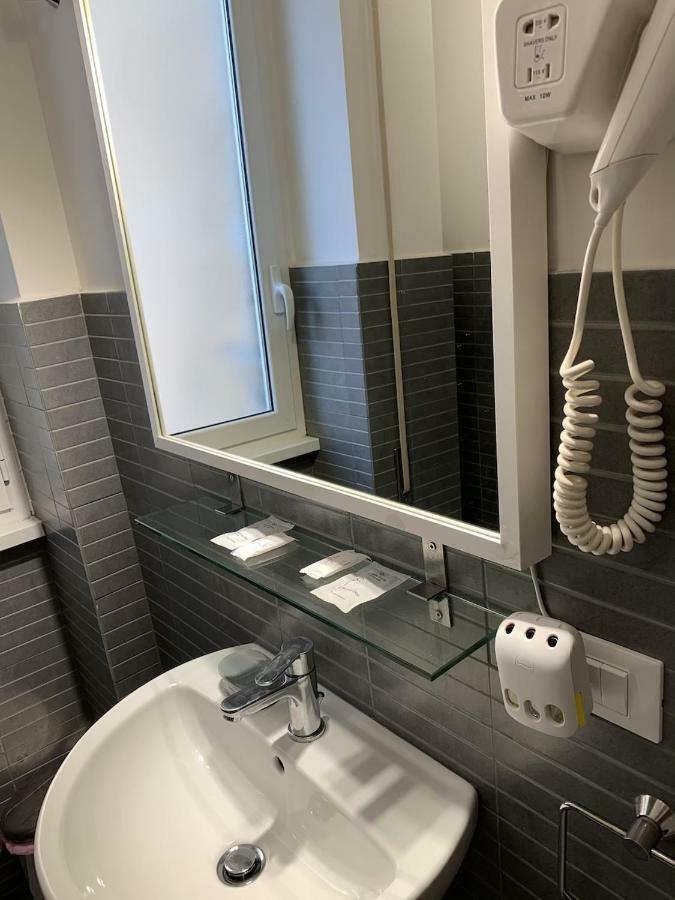Tiburtina Suites, Affittacamere 2*
