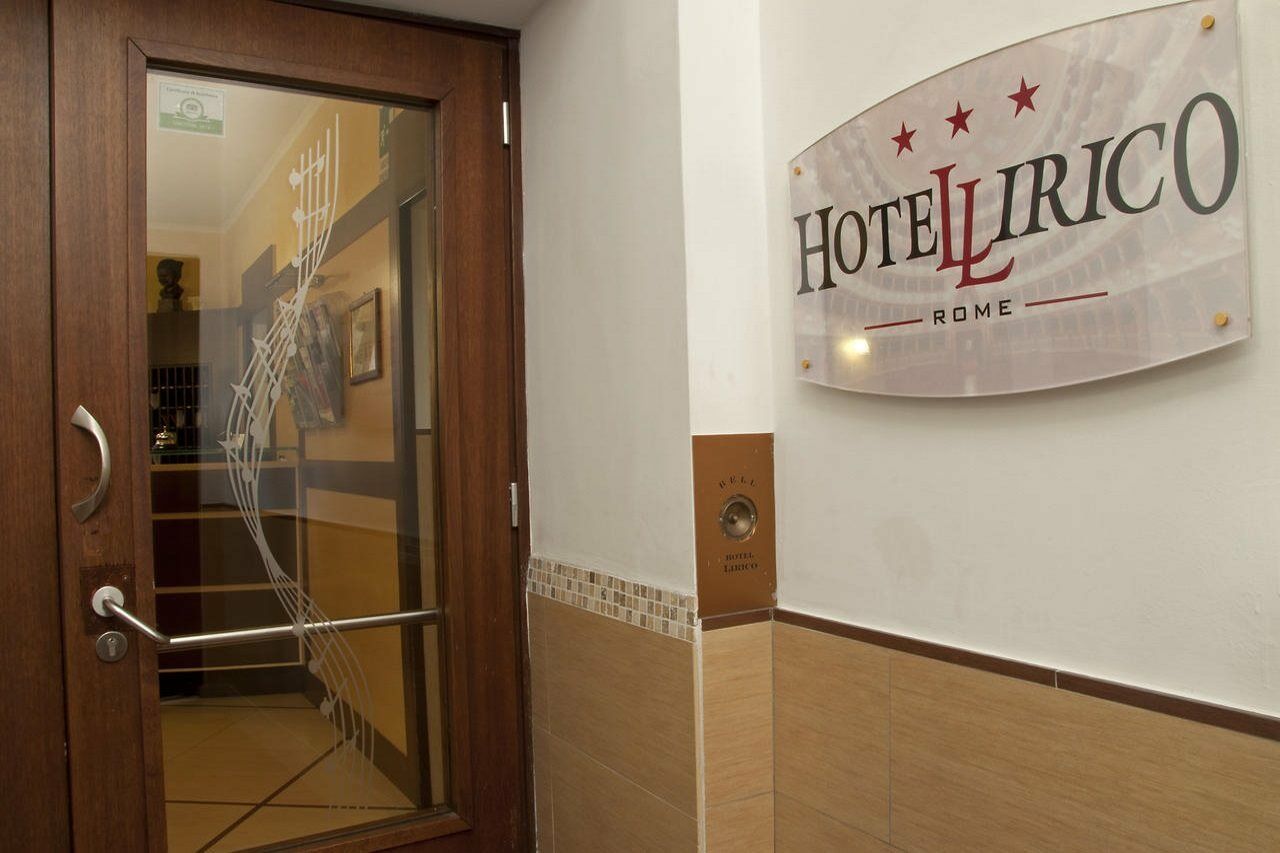 Hotell Lirico 3*