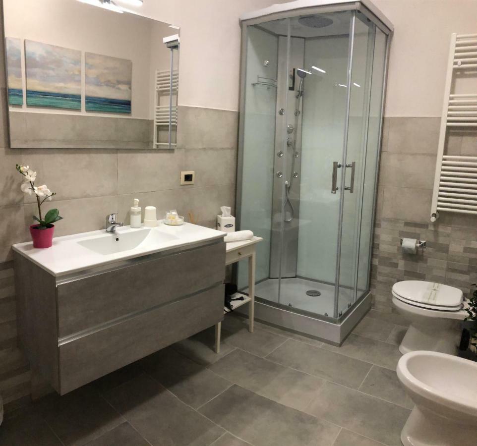 Alex Suites *