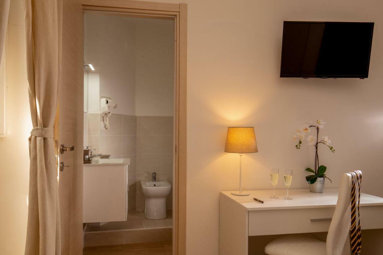Bed and breakfast Domus Veneto Roma