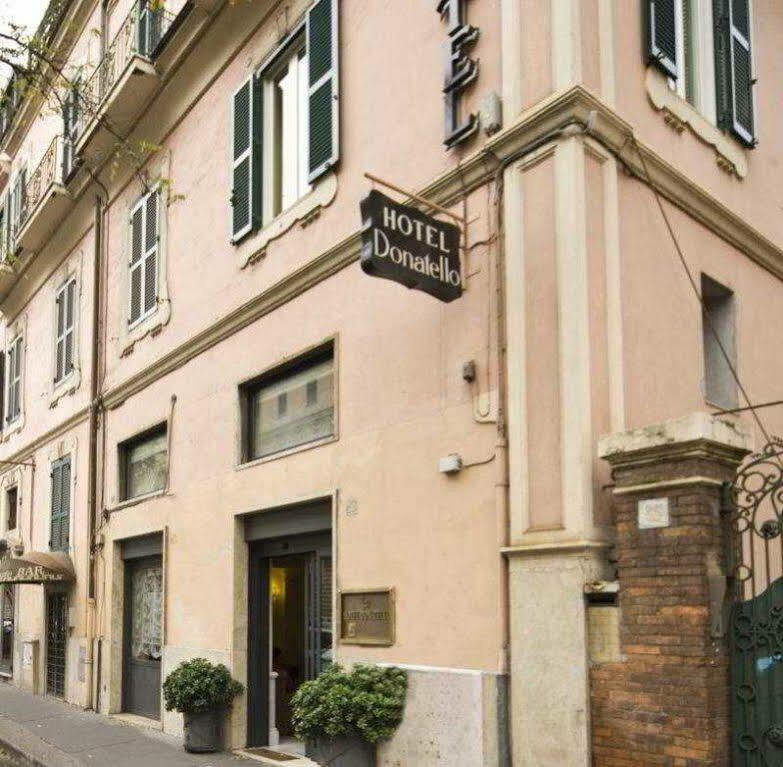Hotell Donatello 3*