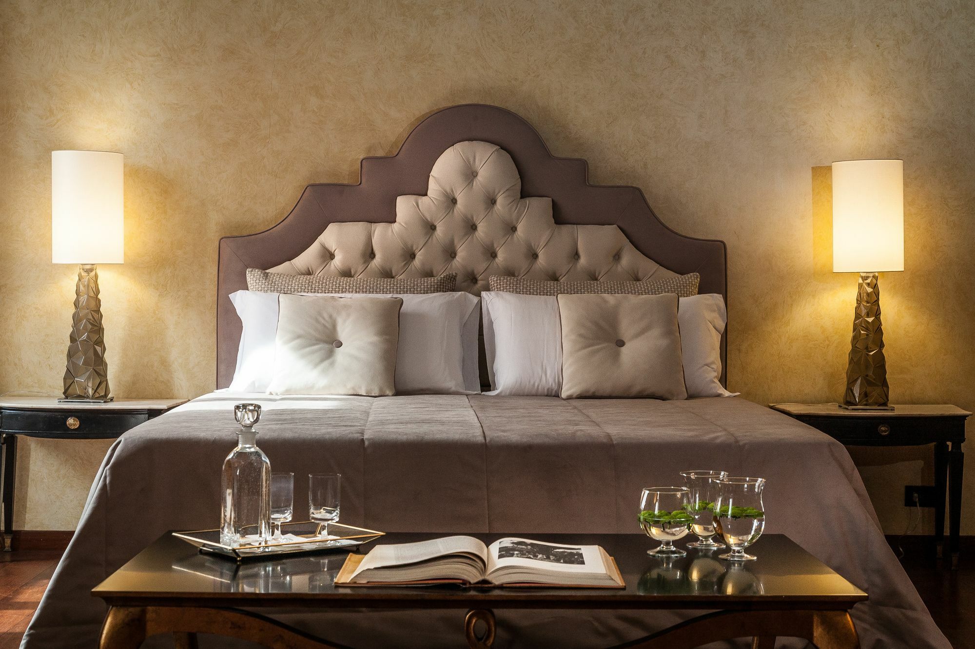 Prestigious Piazza Navona Leilighet *
