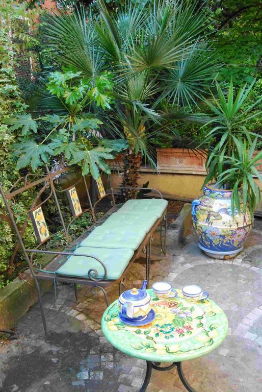 The Vault Bed and breakfast Roma