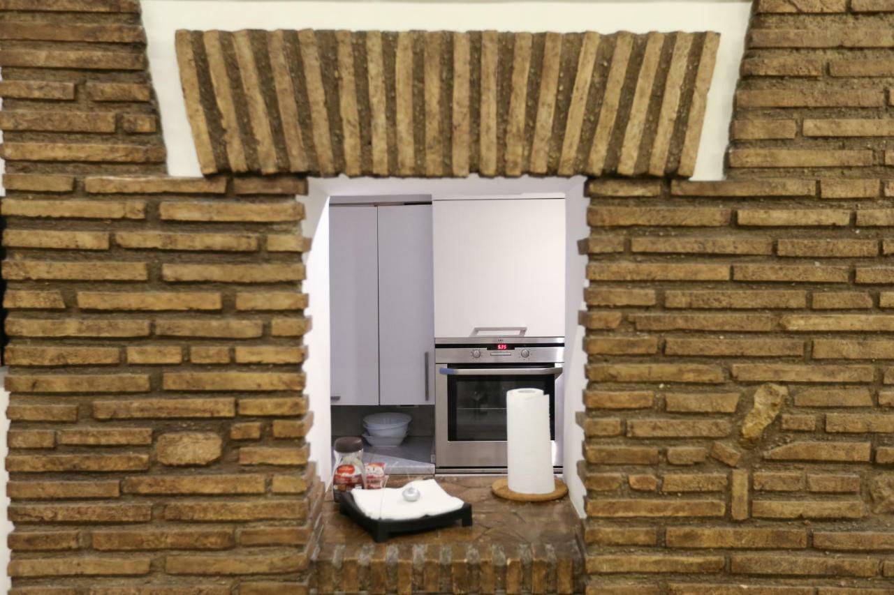 Palazzo Alibrandi House Apartment Rome