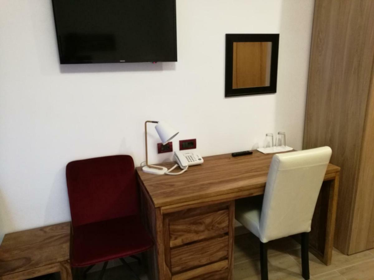 Affittacamere Al Trenino Accomodation *