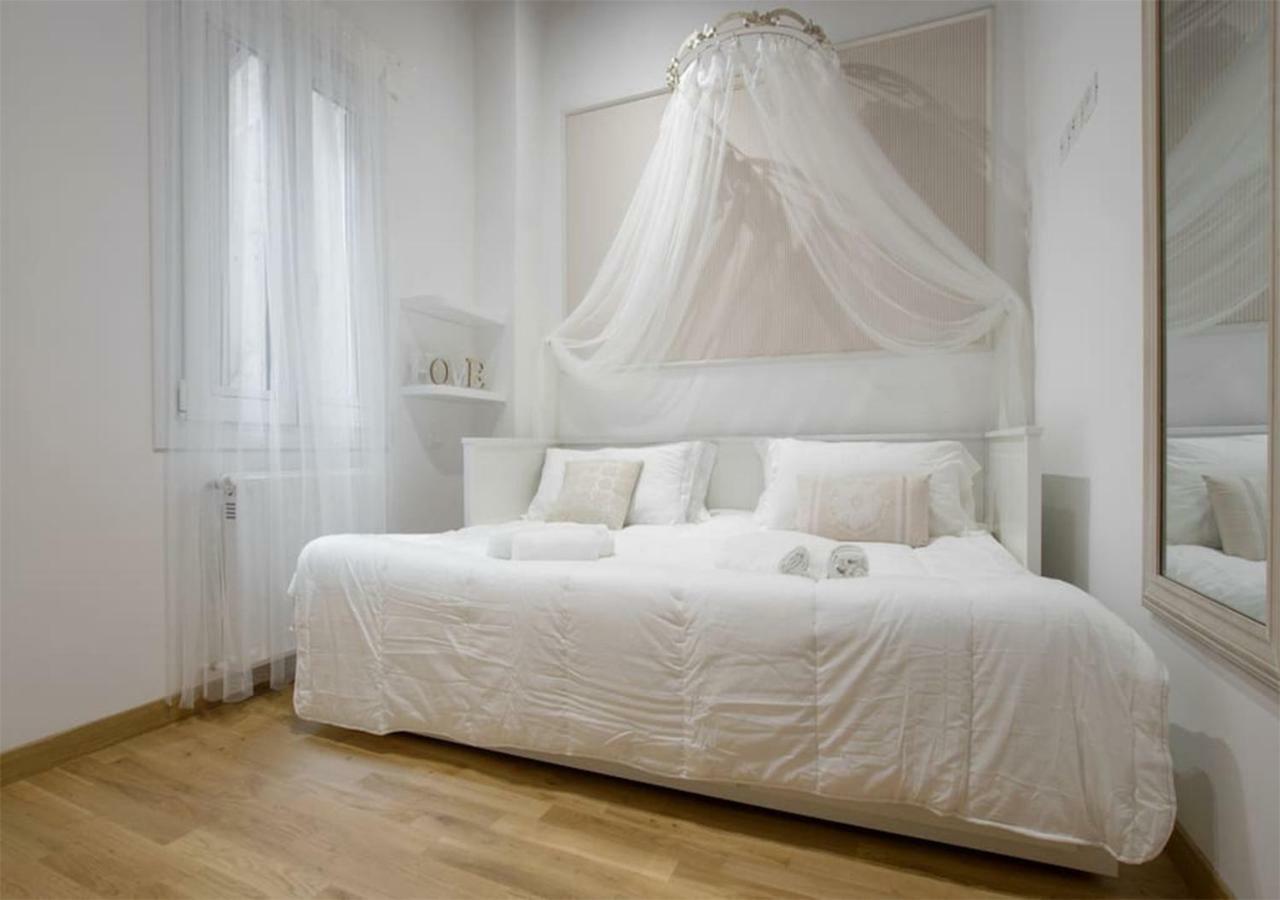 Navona Square Love Apartment Rome