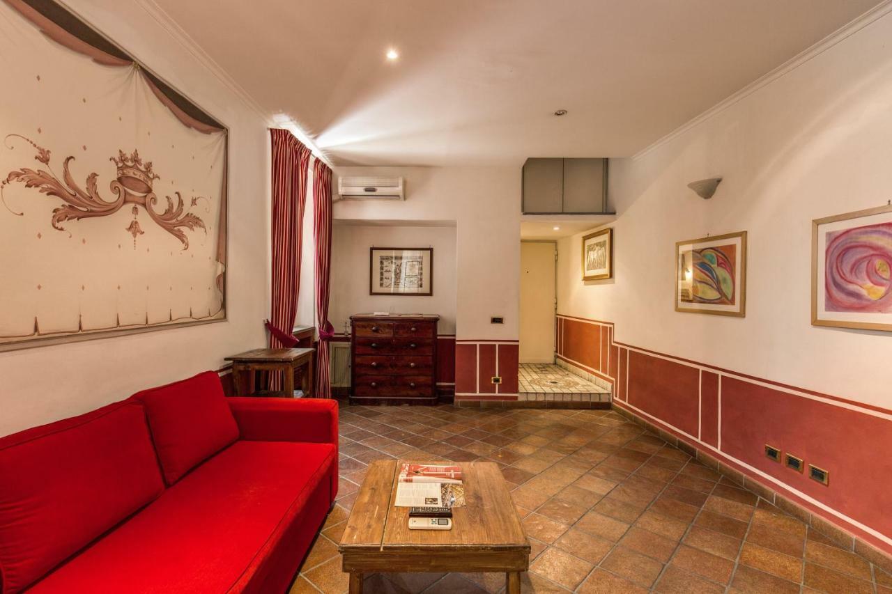 Lovely Flat By The Trevi Fountain Apartamento