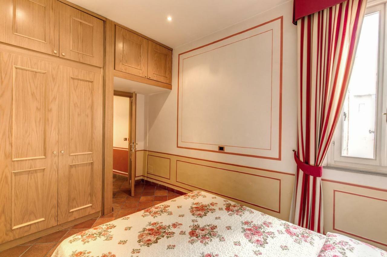 Lovely Flat By The Trevi Fountain Apartamento