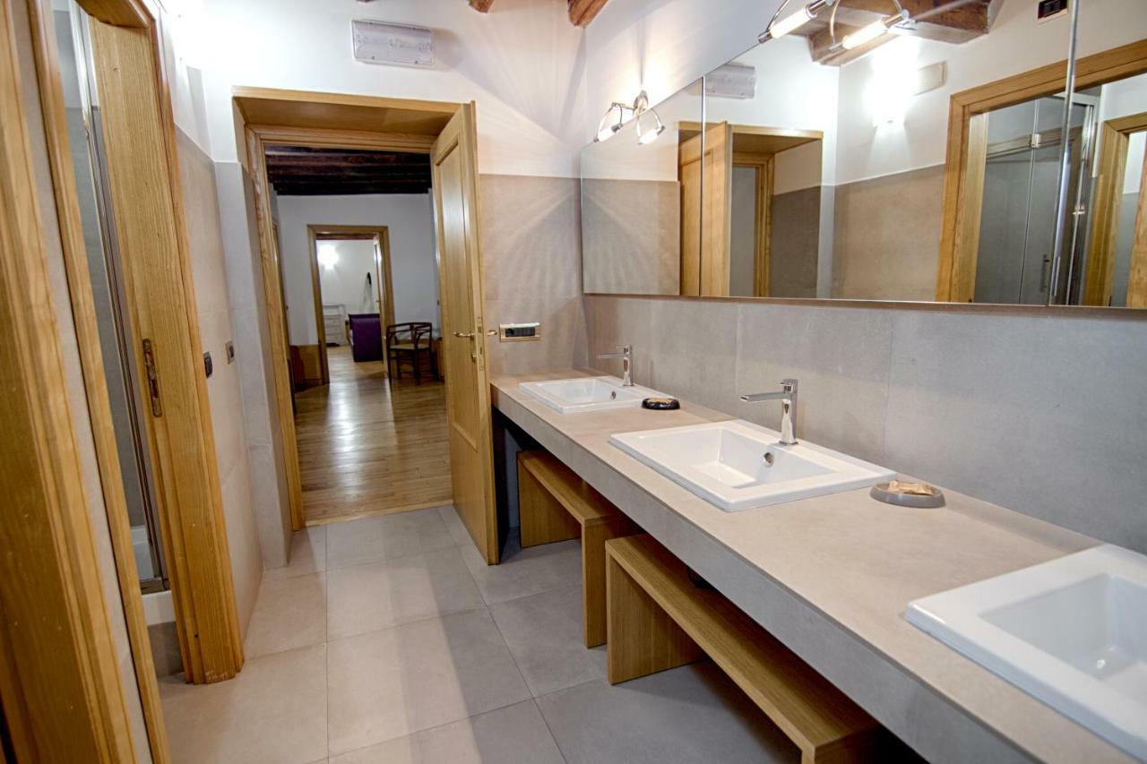 Apartamento Rinidia - Centro *