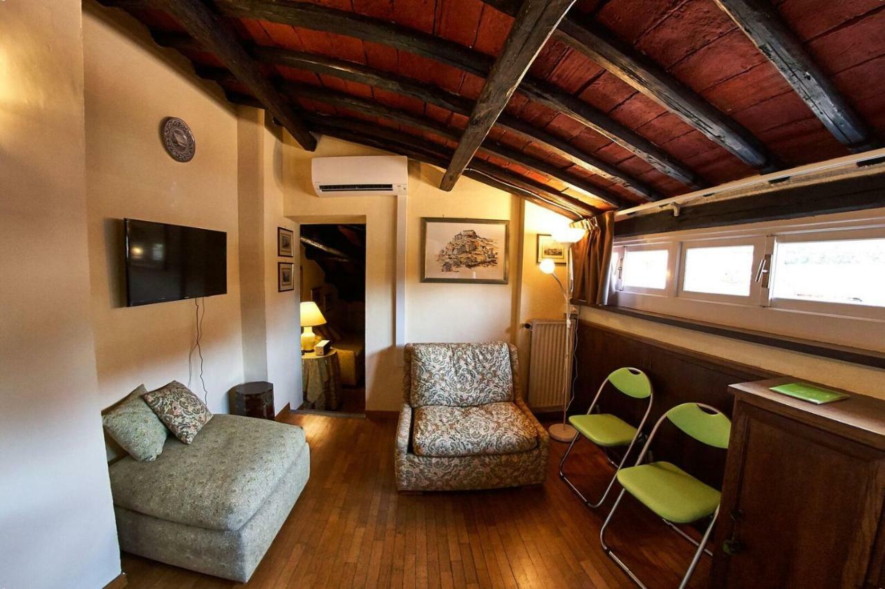 Casa Delle Eroidi * Roma