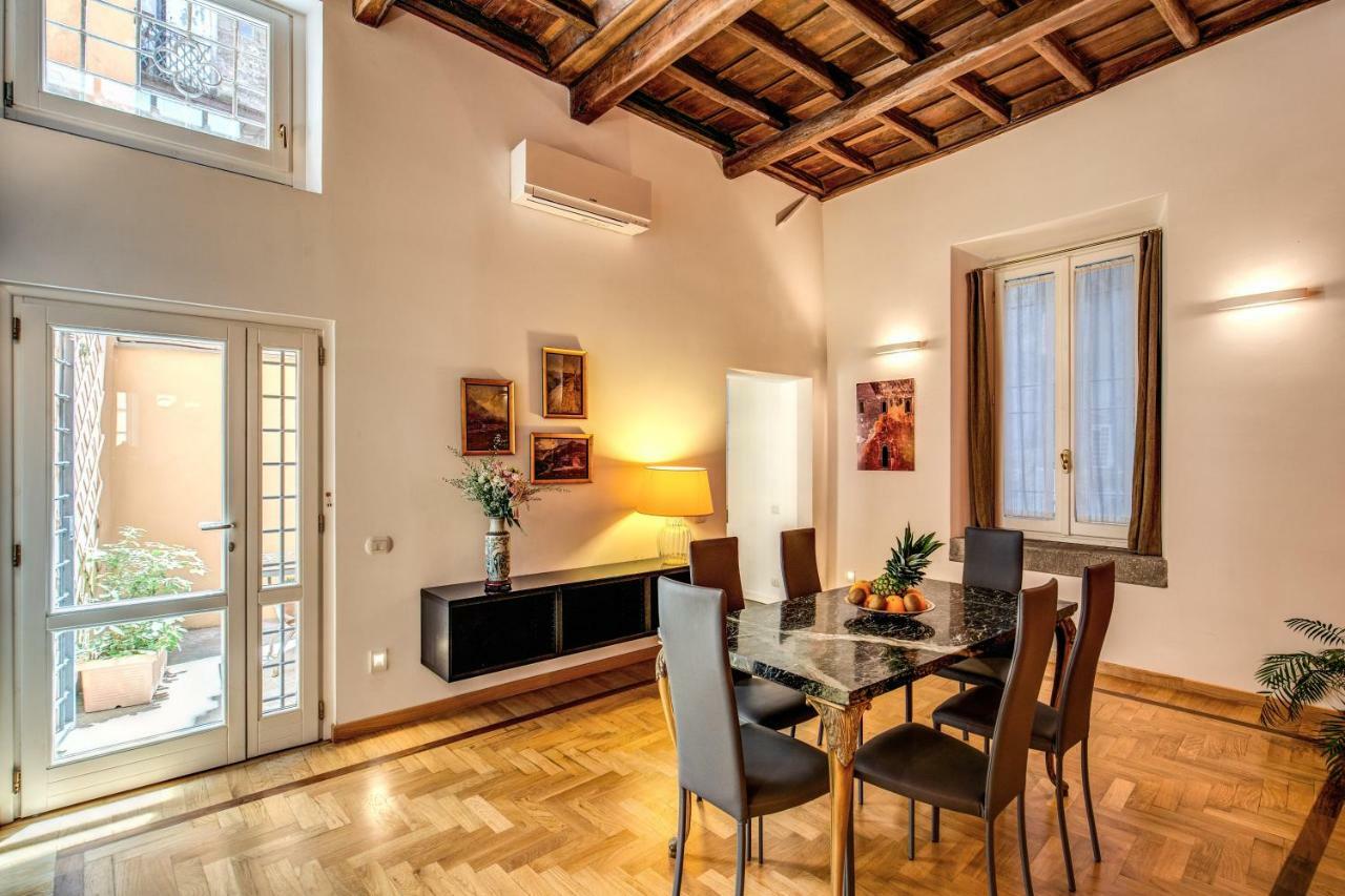 Dimension Trevi Apartment
