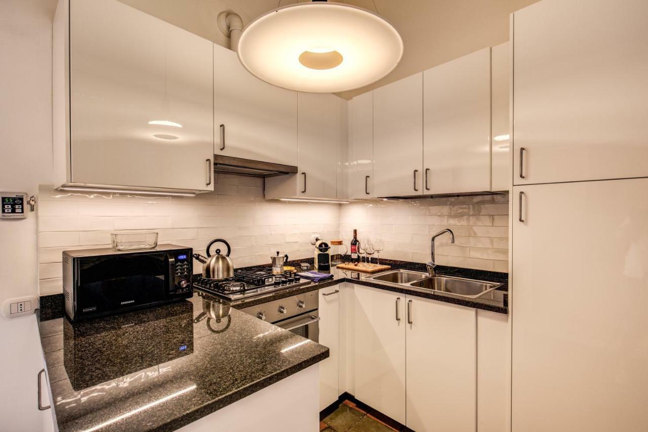 Apartment Dimension Trevi *