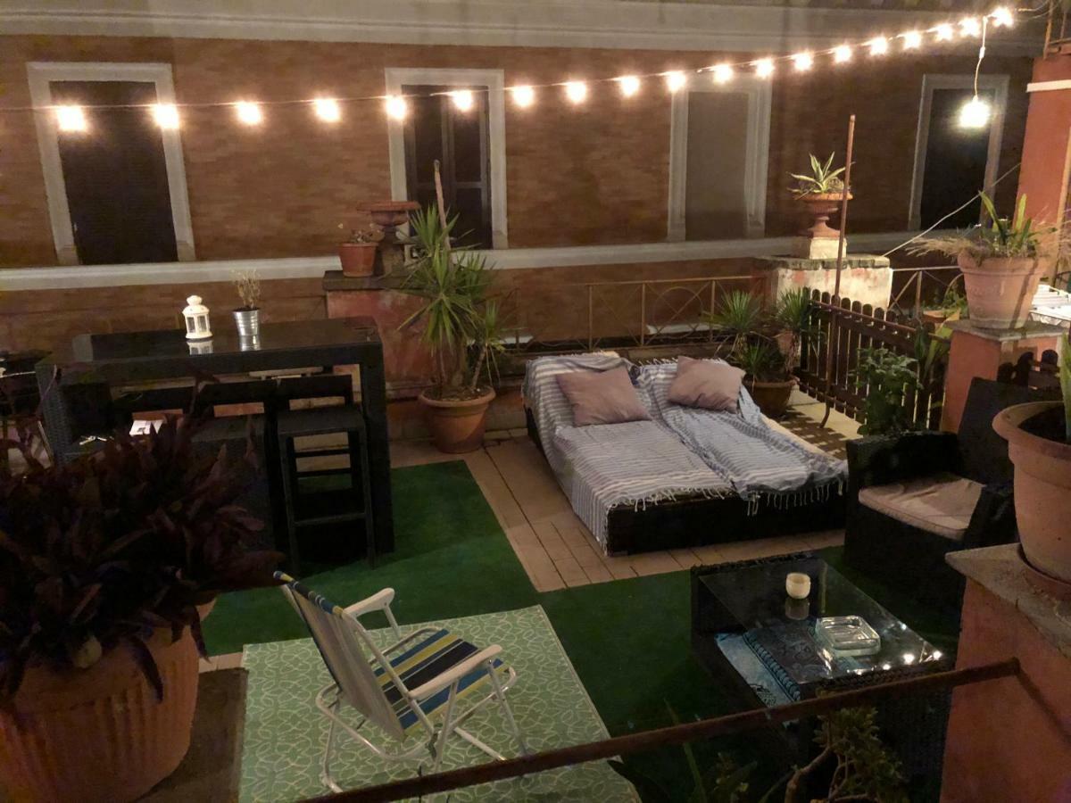 Homestay Sky House Rome