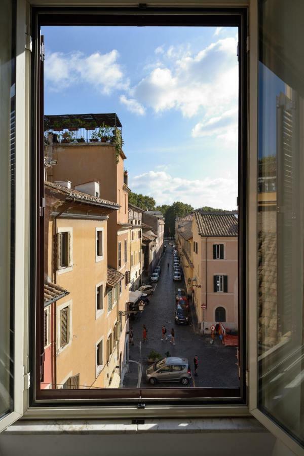 Acomodação com café da manhã  Livia - Trastevere *