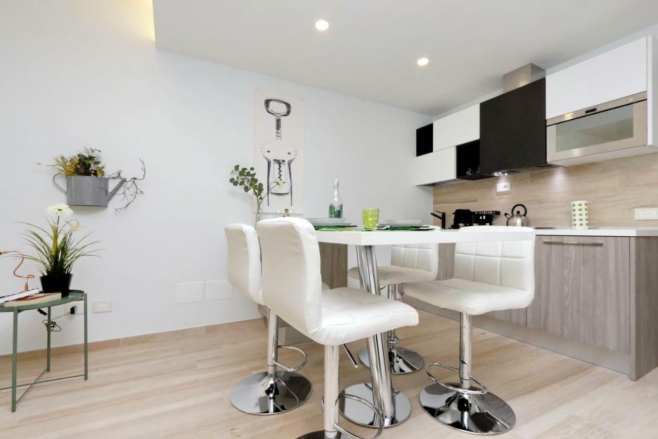 Apartamento Green Terraced Apartment. 3 Stops From Colosseum *
