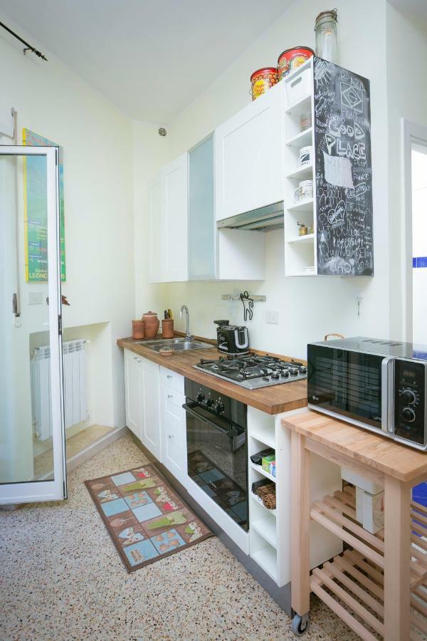 Barney's House Nearby Subway And Downtown Apartment Rome