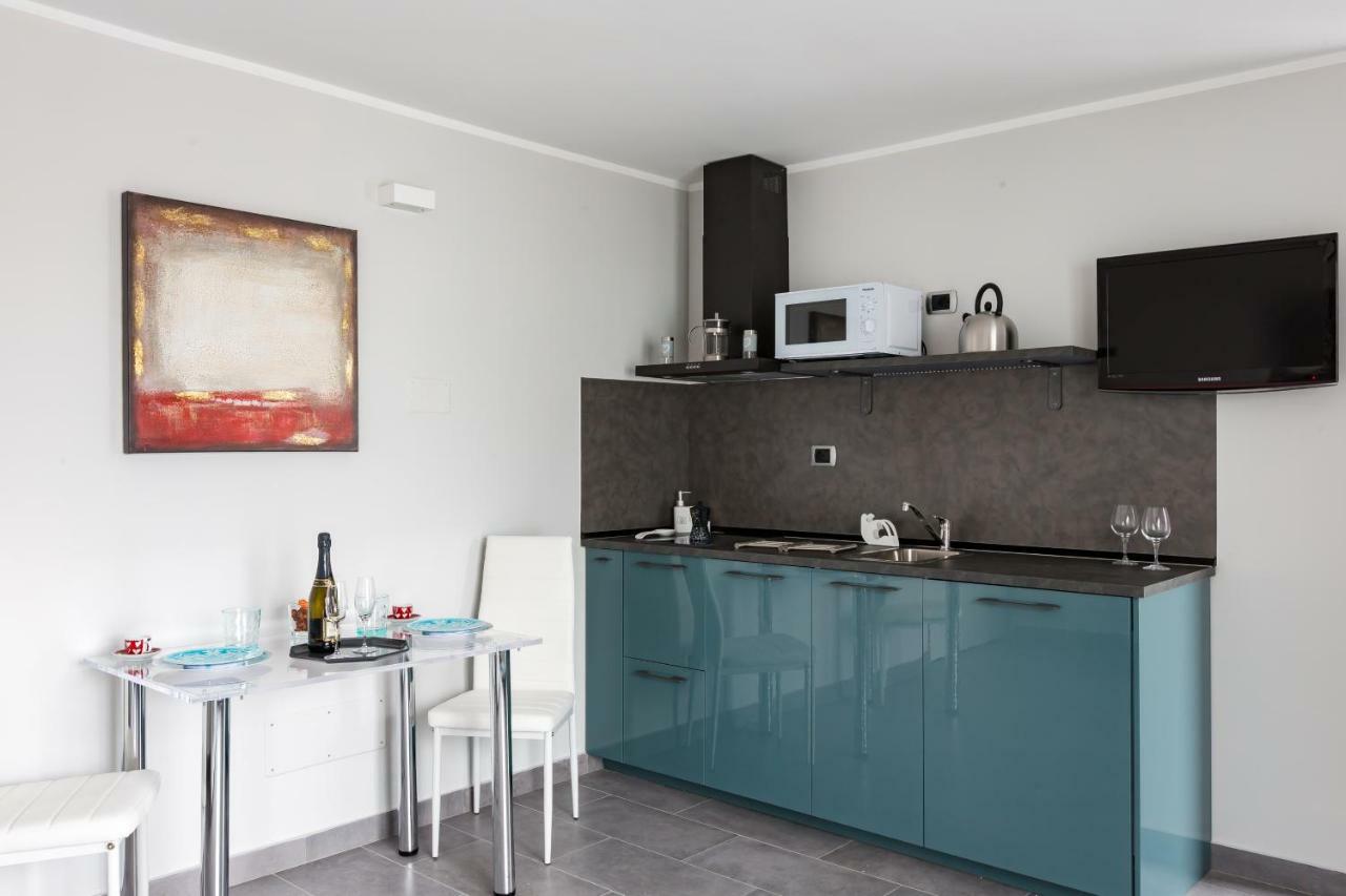 Penthouse 41 In Trastevere With Big Terrace