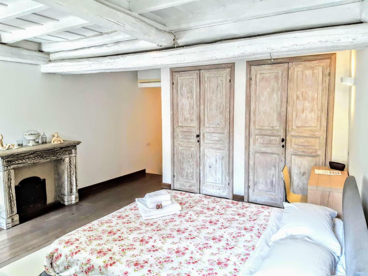 Incredible Views In Campo De Fiori Apartment