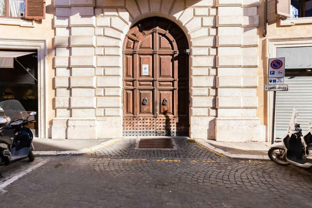 Casa de férias Luxurious Loft Facing The Pantheon