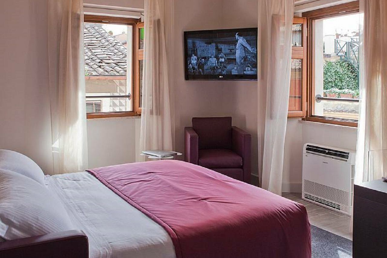 Navona Palace Luxury Apartment *