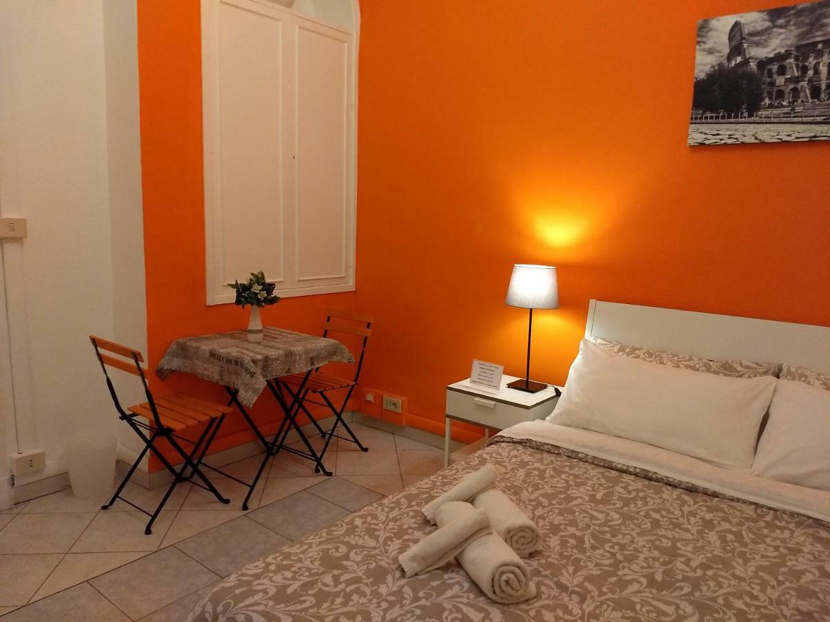 Amoraroma, Economy With Shared Bathrooms Gasthof
