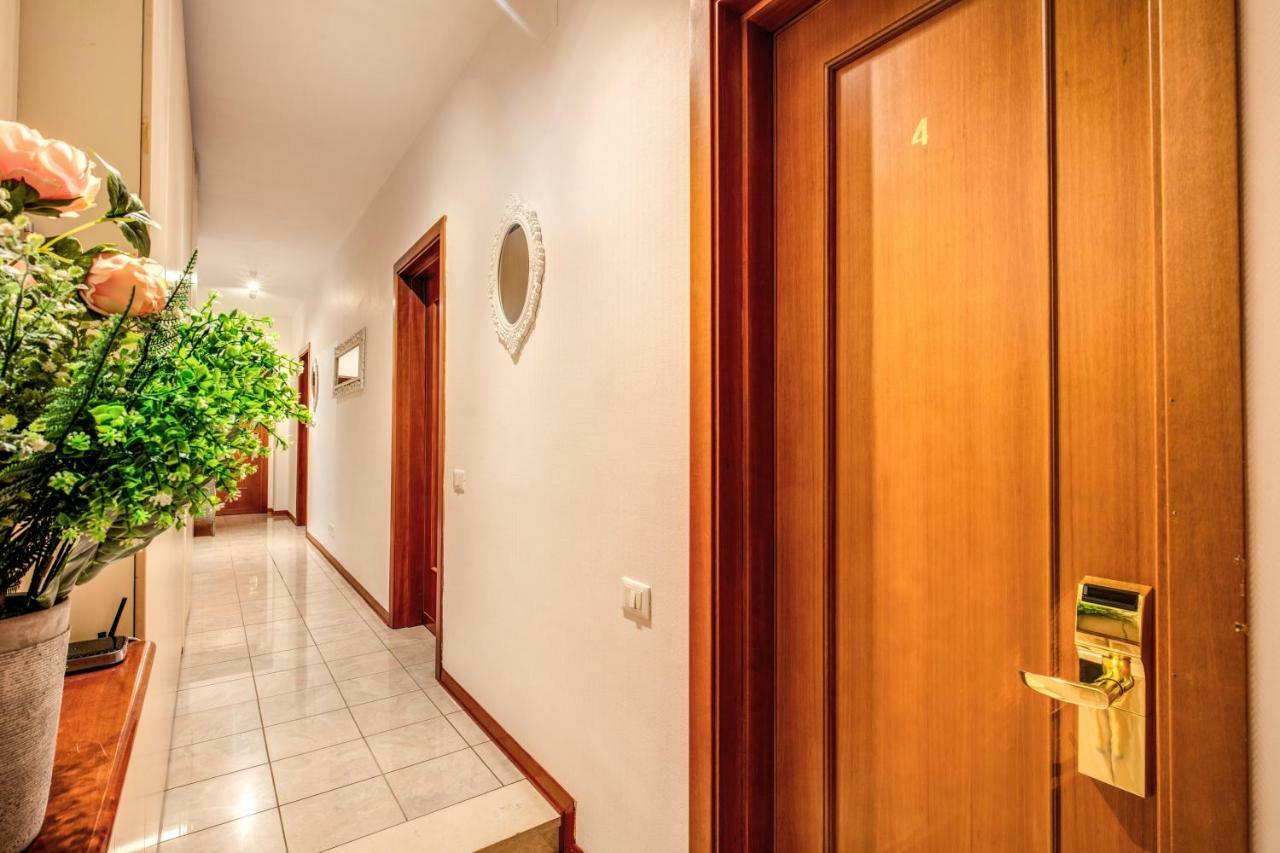 Casa Carra Pensión Roma
