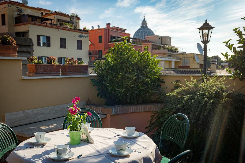 Hotel Aurelia San Pietro 4*
