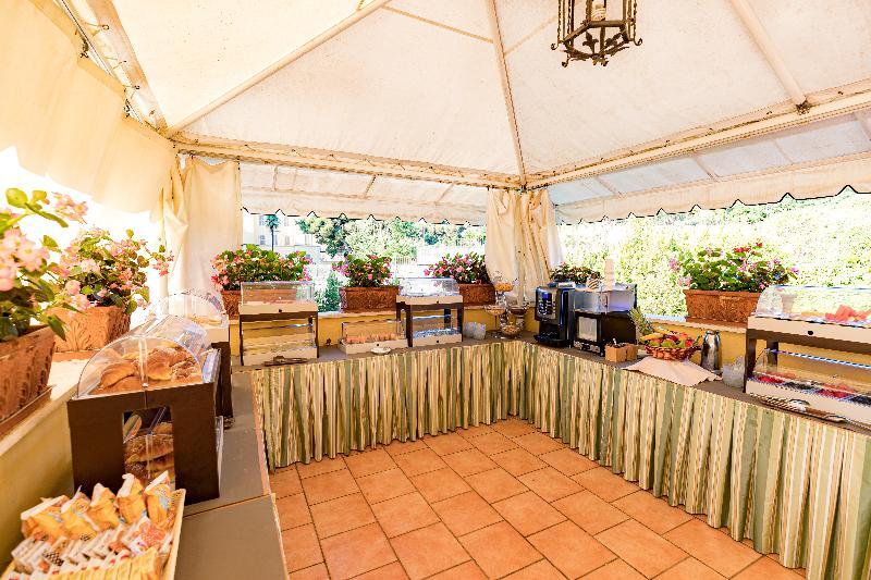 Aurelia San Pietro Hotel 4*