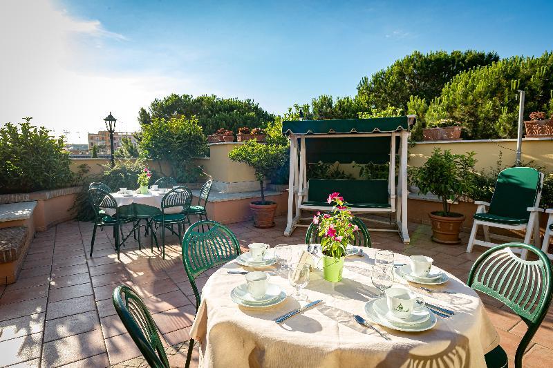 Hotel Aurelia San Pietro 4*
